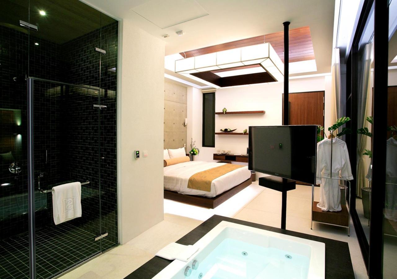 H Villa Inn Tainan Exteriör bild